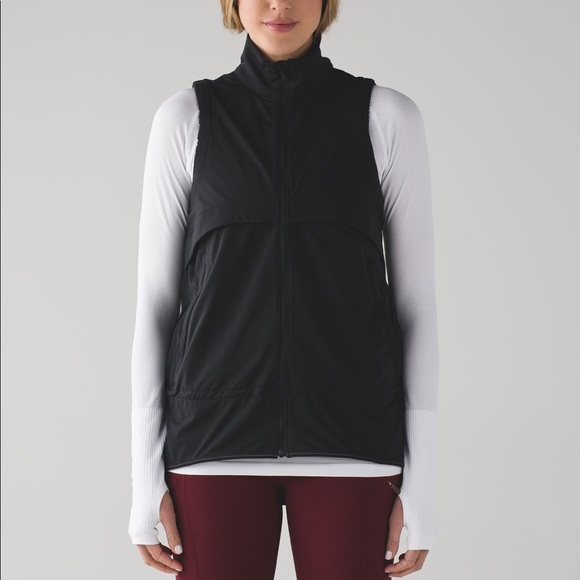 Lululemon Kicking Asphalt Vest Navy Blue - Picture 2 of 8